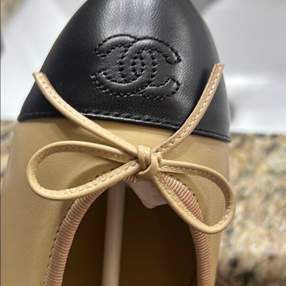 CHANEL Beige Lambskin Cap Toe Ballerina Flats - Picture 3 of 13